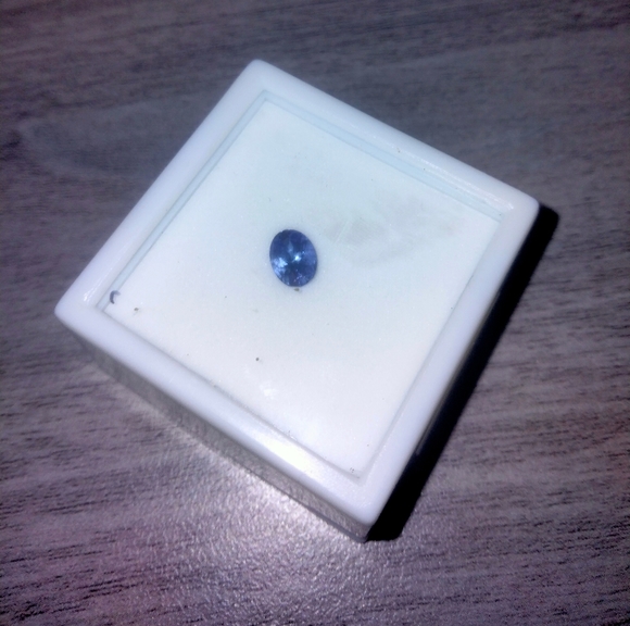 .65 CT loose tanzanite - Picture 2 of 3